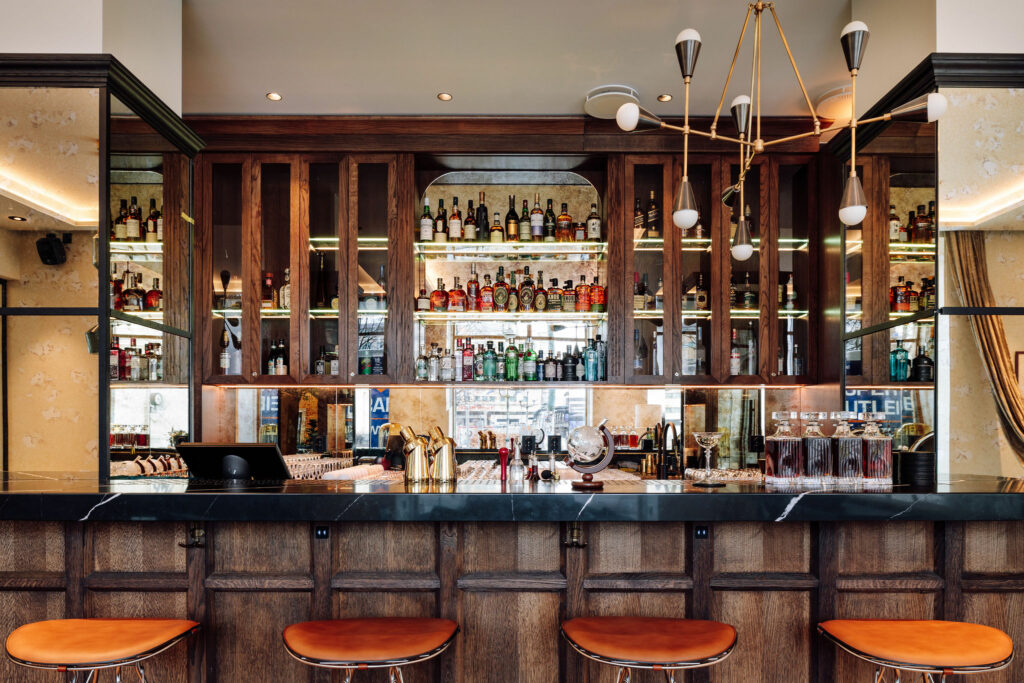 Visit the best bar in Oslo Pier 42 Amerikalinjen